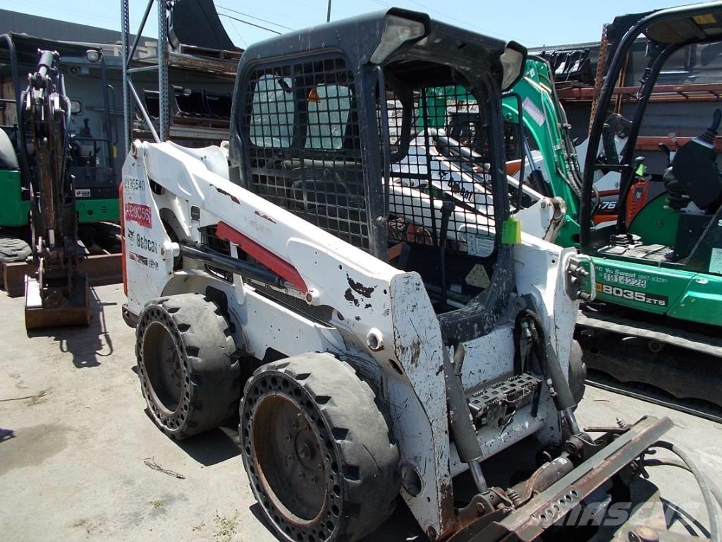 Bobcat S510 Мини товарачи
