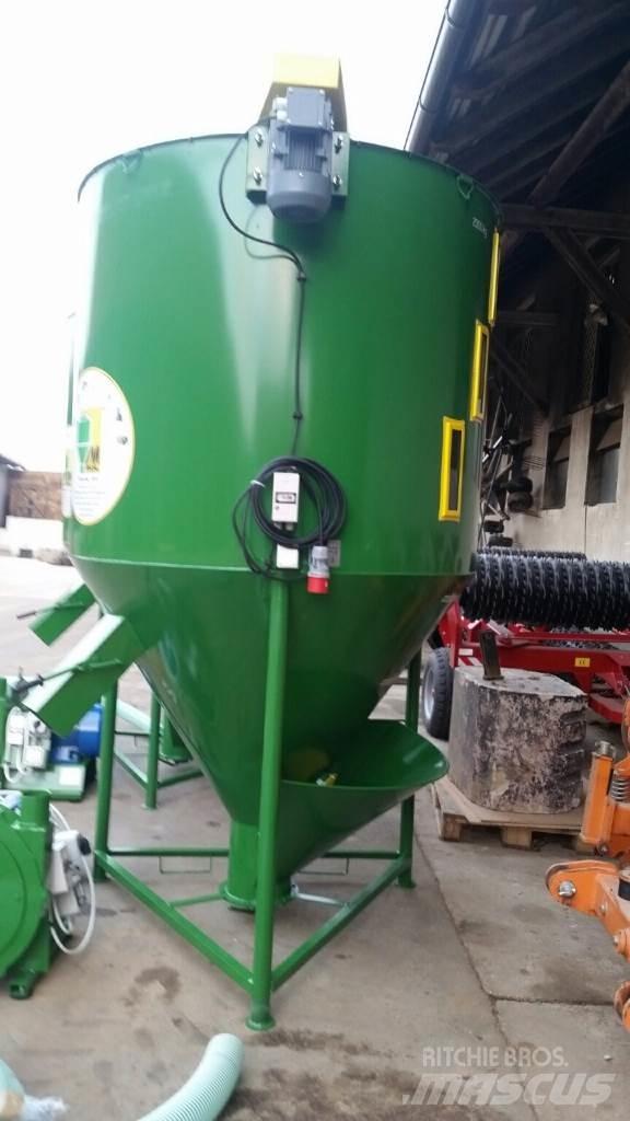  M-Rol 2000 kg Силози