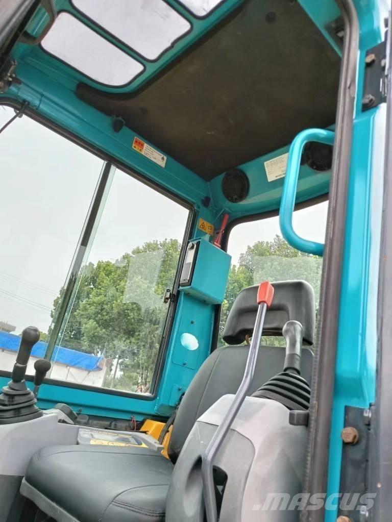 Kubota 155 Верижен екскаватор