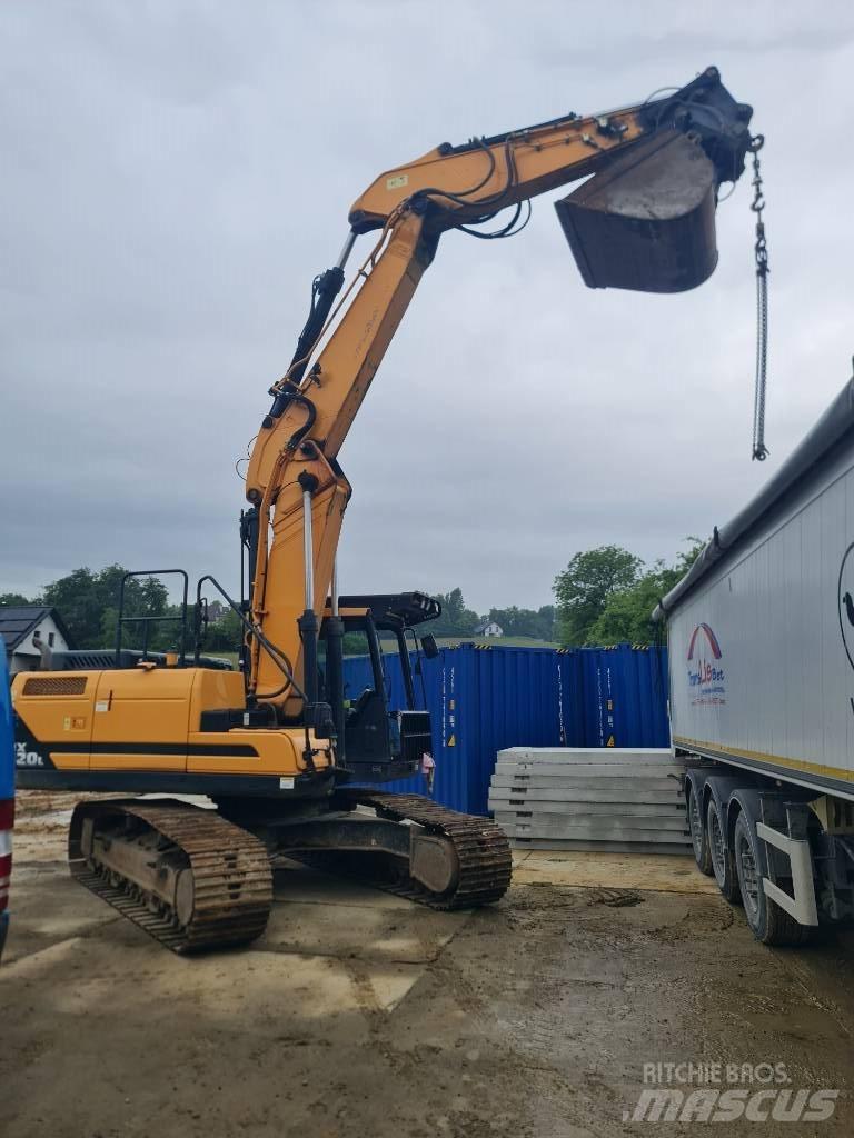 Hyundai HX 220 210 Верижен екскаватор