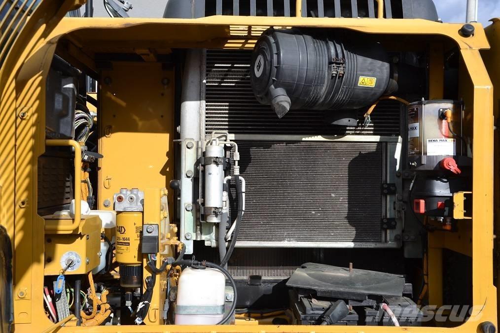 CAT 319 D L Верижен екскаватор