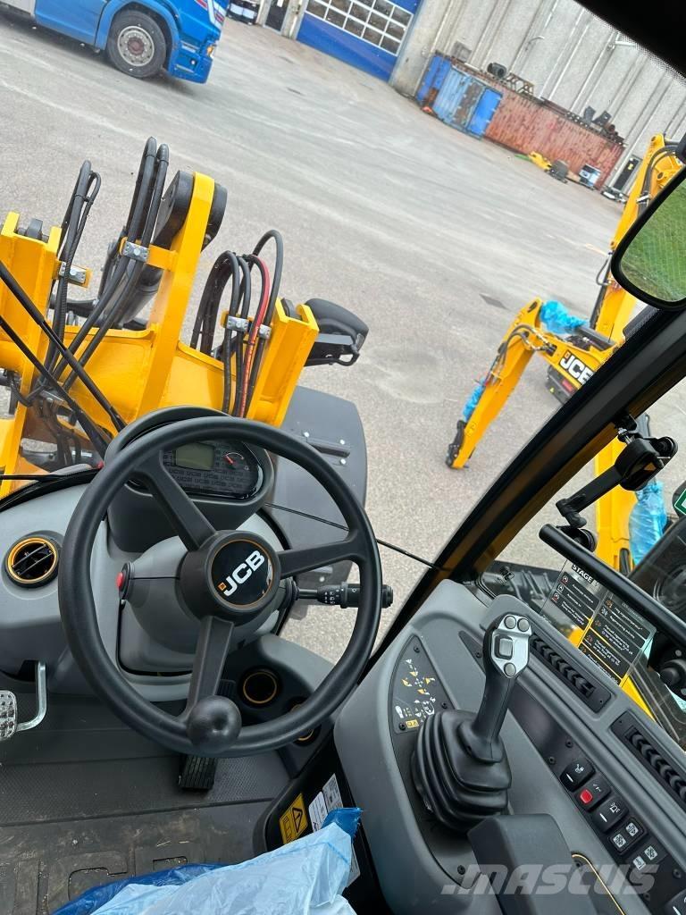 JCB 407 Колесни товарачи