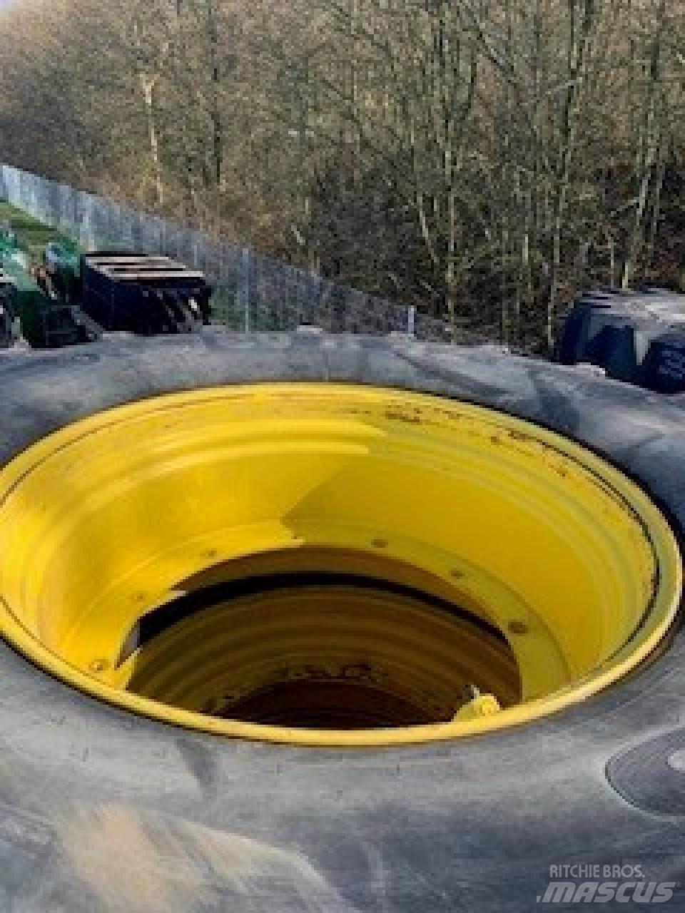 Mitas 680/80R42 Колелета/Гуми