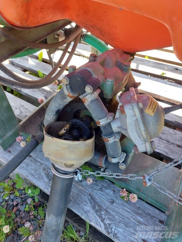 Eho 900l/12m Навесни пръскачки
