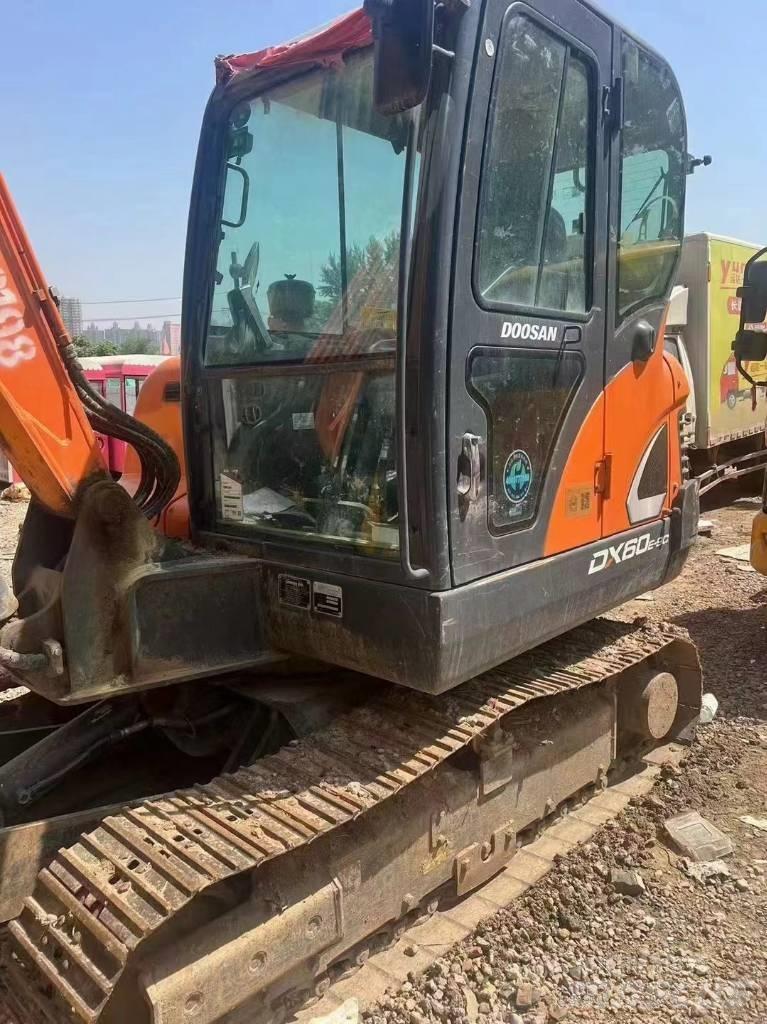 Doosan DX 60 Мини екскаватори < 7 т