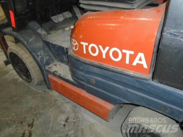 Toyota 52-6 FG U 30 Камиони за херавни местности