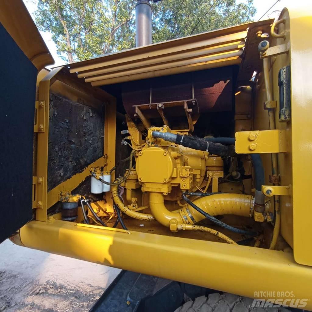 Komatsu PC150W-6 Колесни екскаватори