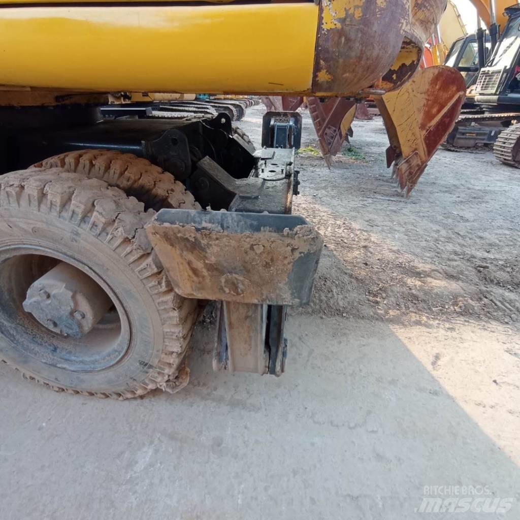 Komatsu PC150W-6 Колесни екскаватори