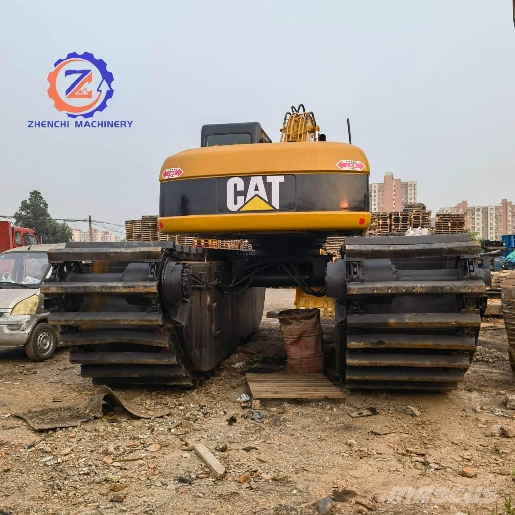 CAT 320 C Багери амфибии