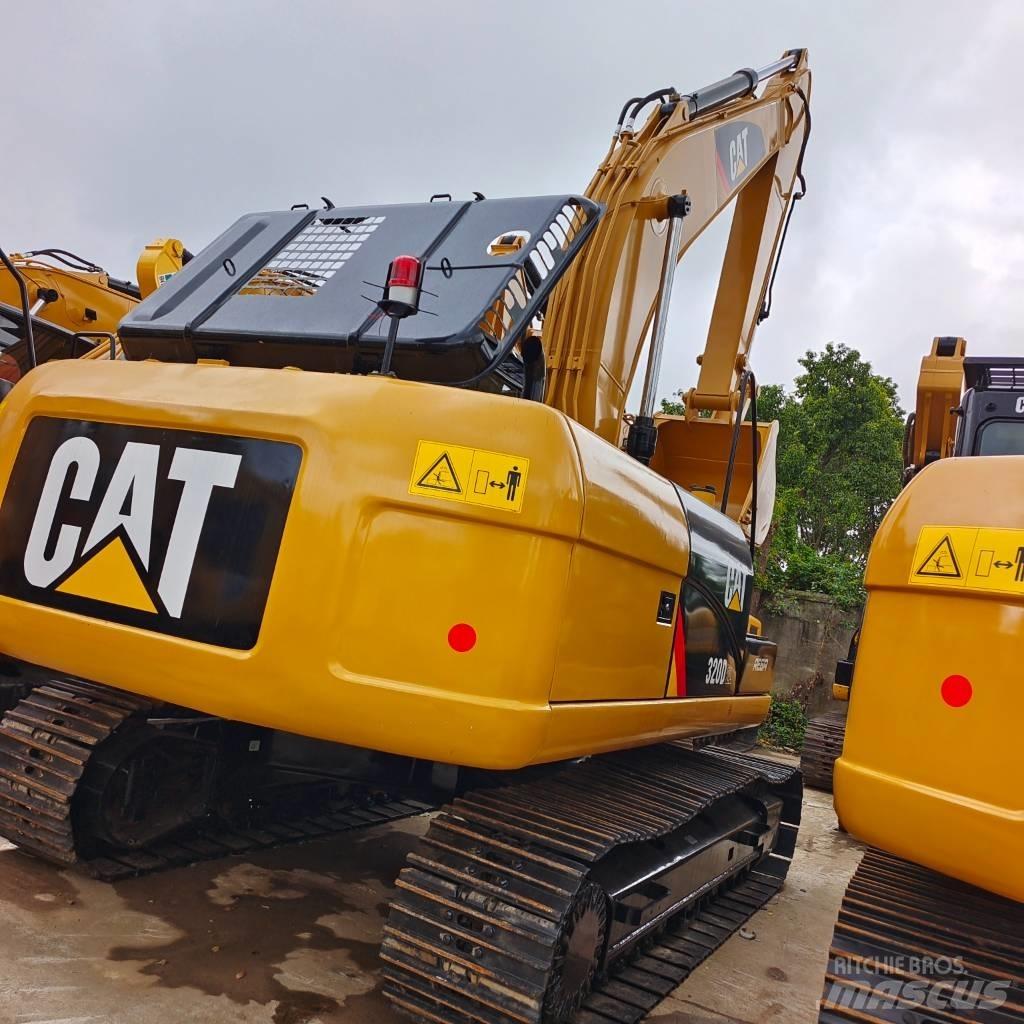 CAT 320 D Верижен екскаватор