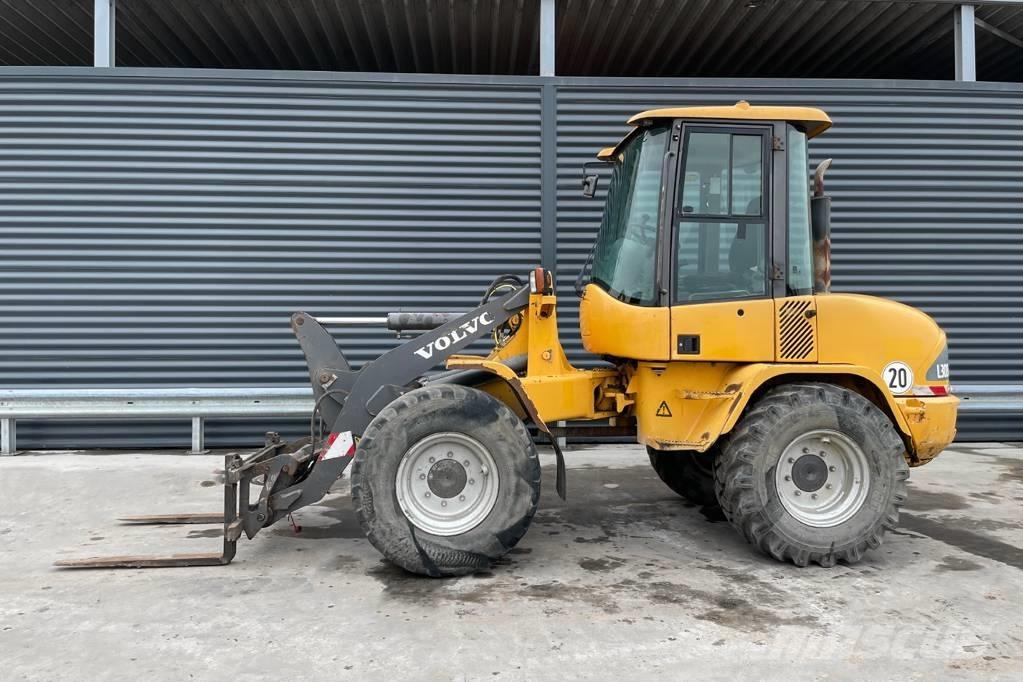 Volvo L 30 ZX Колесни товарачи