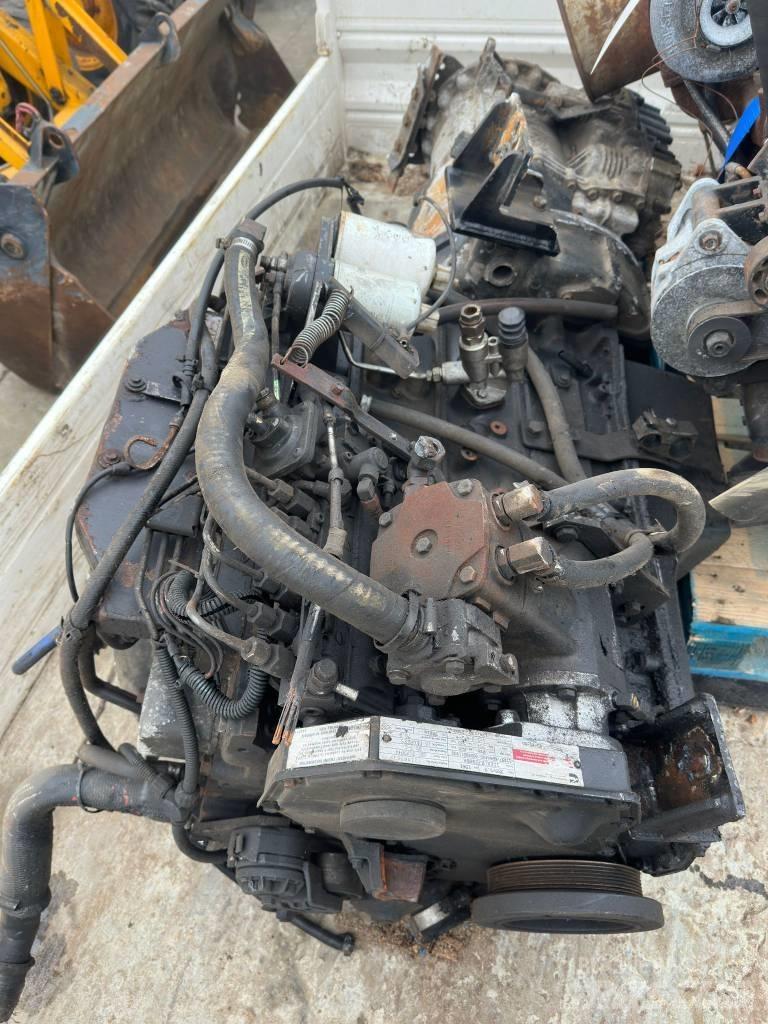 Cummins 359/5.9 Двигатели