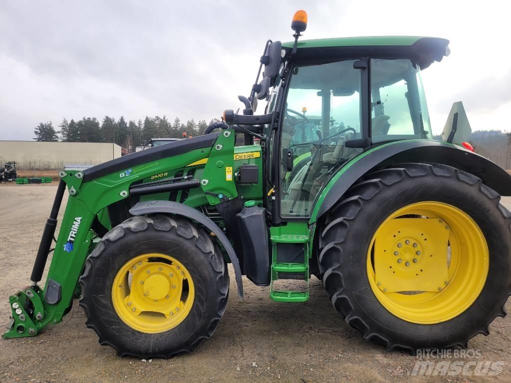 John Deere 5100R Трактори