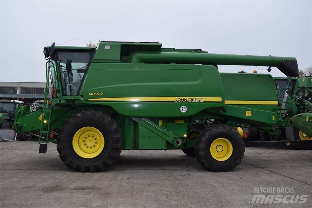 John Deere W 650 Комбайни