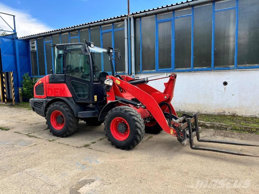 Kubota R082 Колесни товарачи