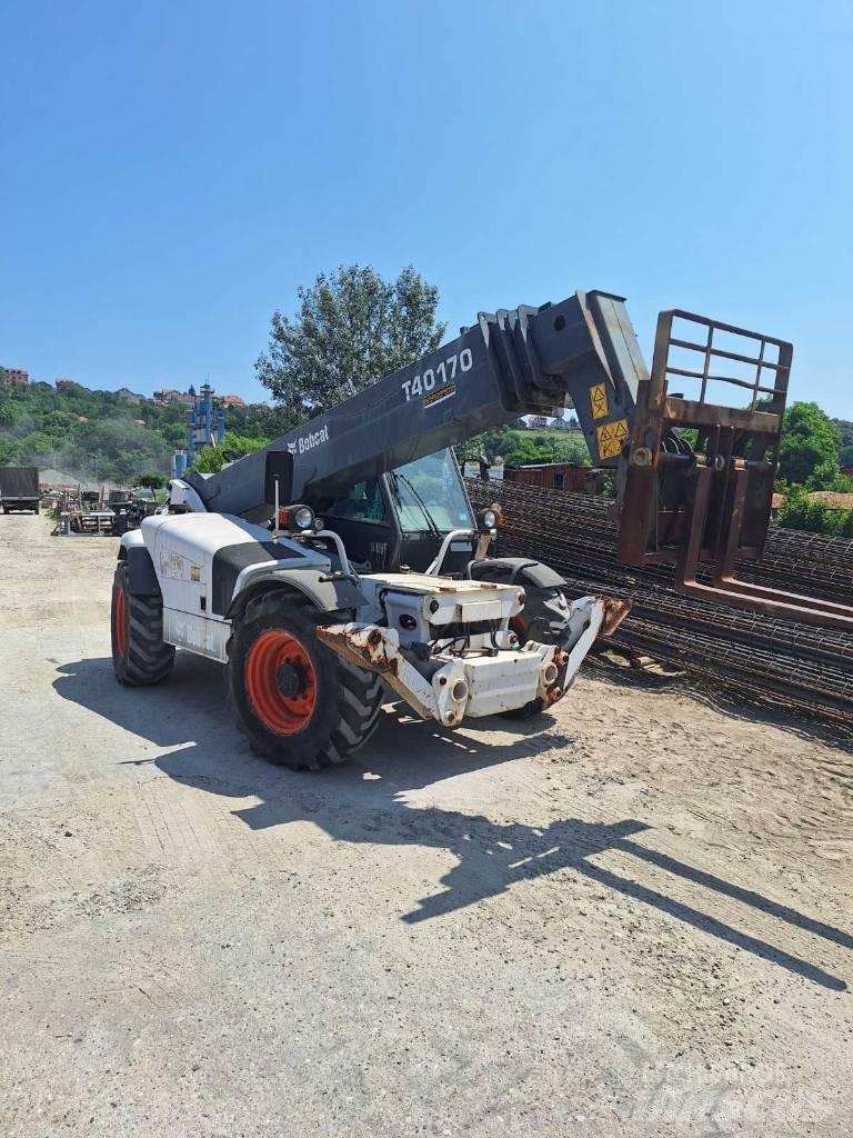 Bobcat T40170 Телескопични товарачи