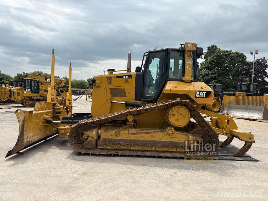 CAT D 6 N LGP Верижни булдозери
