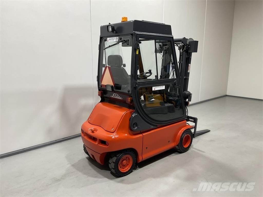 Linde E20P-02 Електрически вилични кари-повдигачи