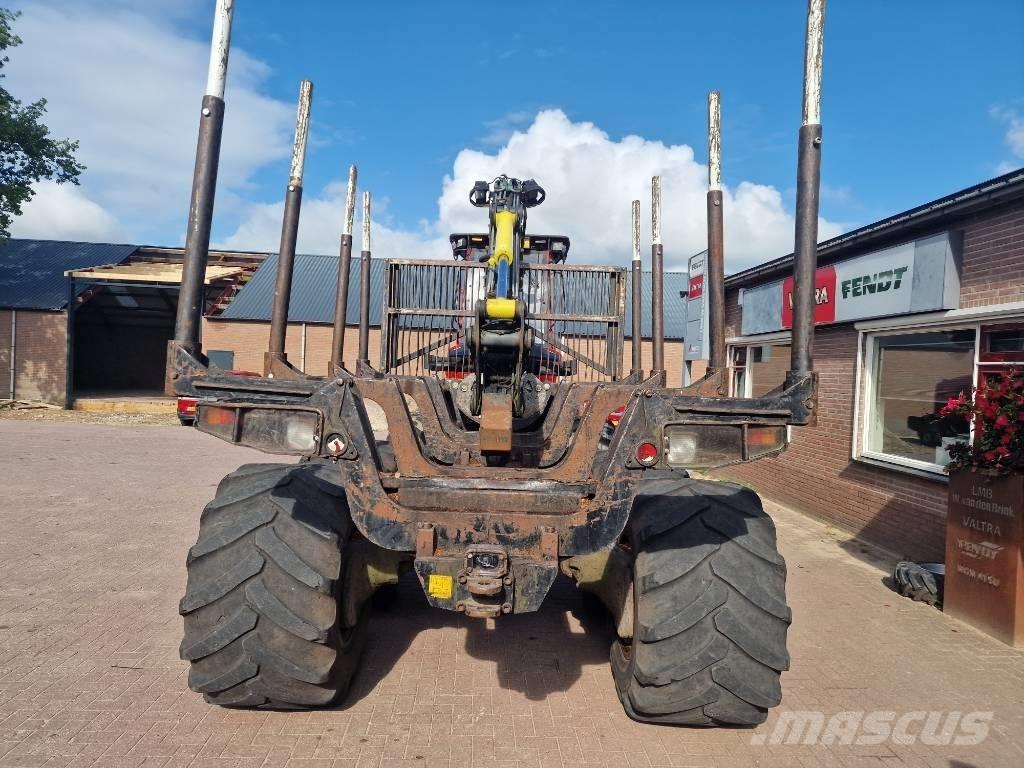 Komatsu 855 Форуардери