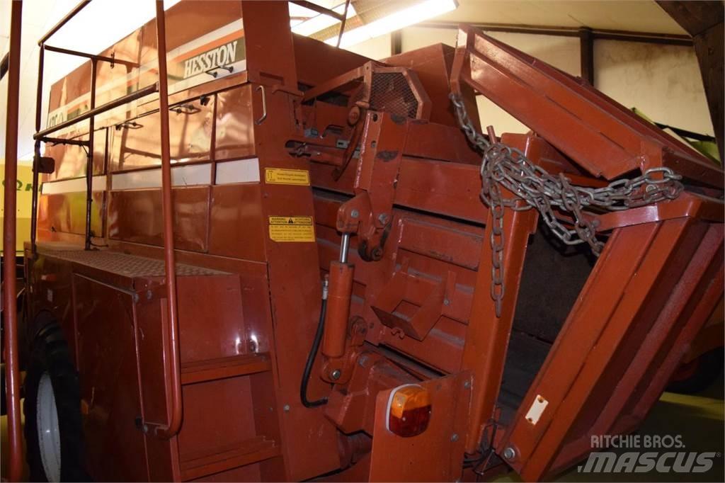 Fiat Hesston 4700 Балопреси квадратни
