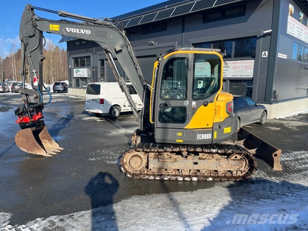 Volvo ECR 88 D Средни екскаватори 7т - 12т