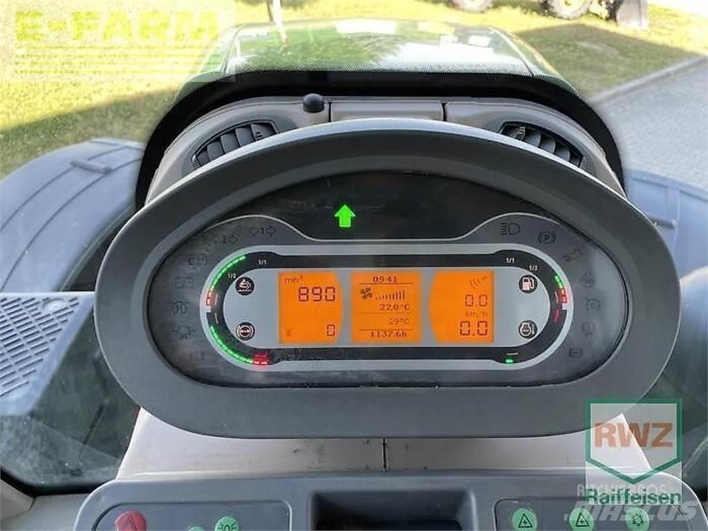 Fendt 828 vario Трактори