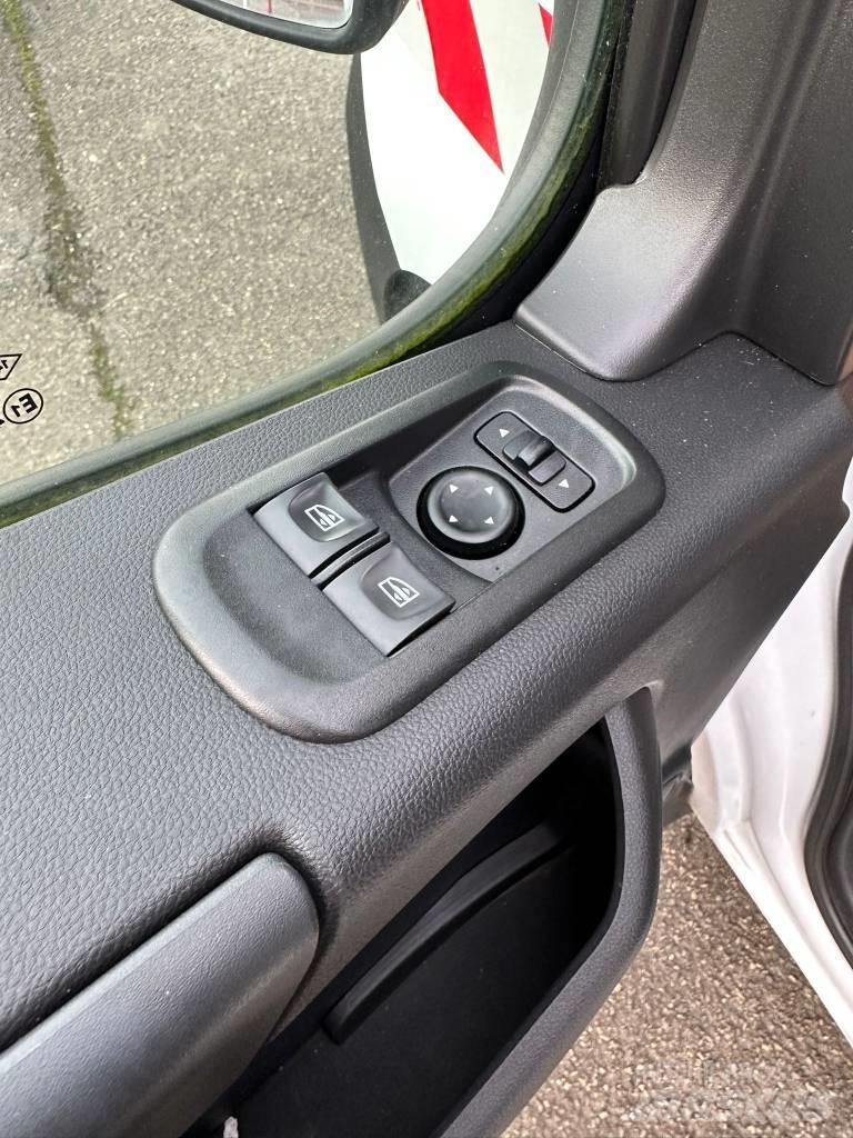 Renault Master Моторизирани платформи с ремарке