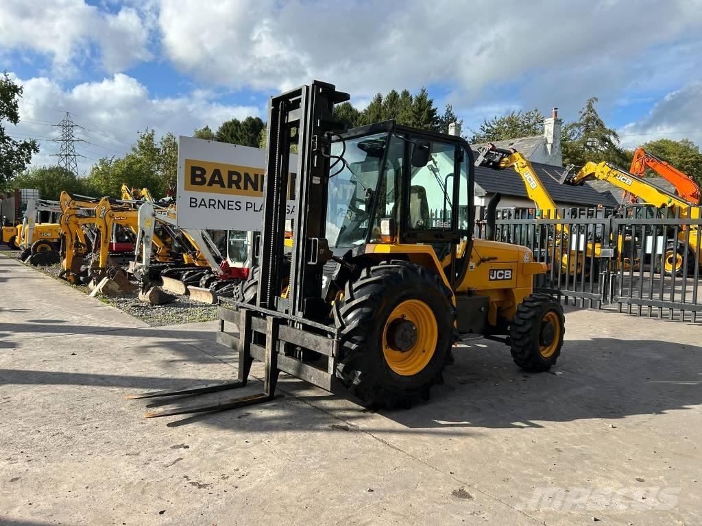 JCB 926 Камиони за херавни местности