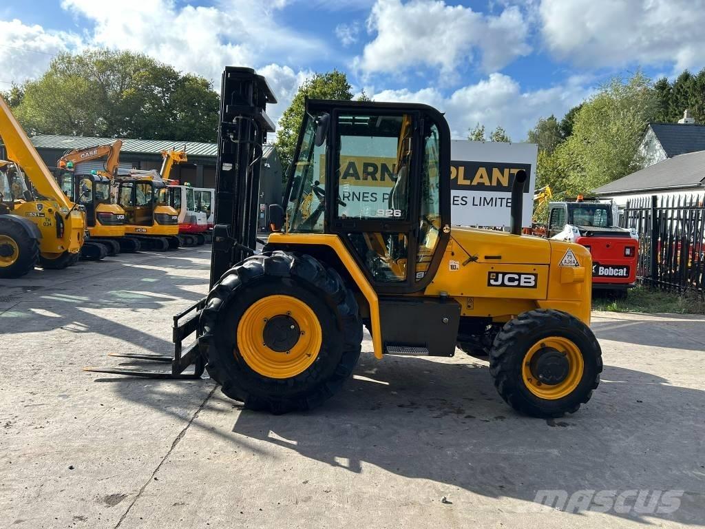 JCB 926 Камиони за херавни местности