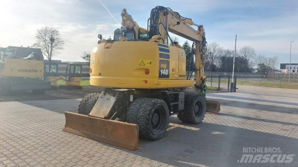Komatsu PW 148-10 Колесни екскаватори