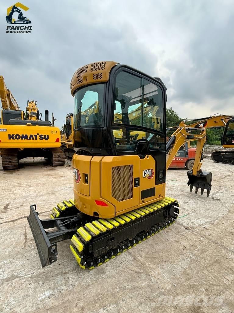 CAT 302 Мини екскаватори < 7 т