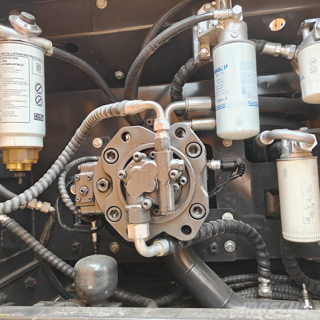 Volvo 220D Верижен екскаватор