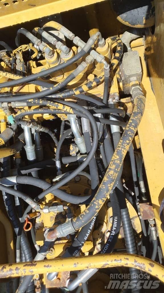 CAT 325 LN Верижен екскаватор