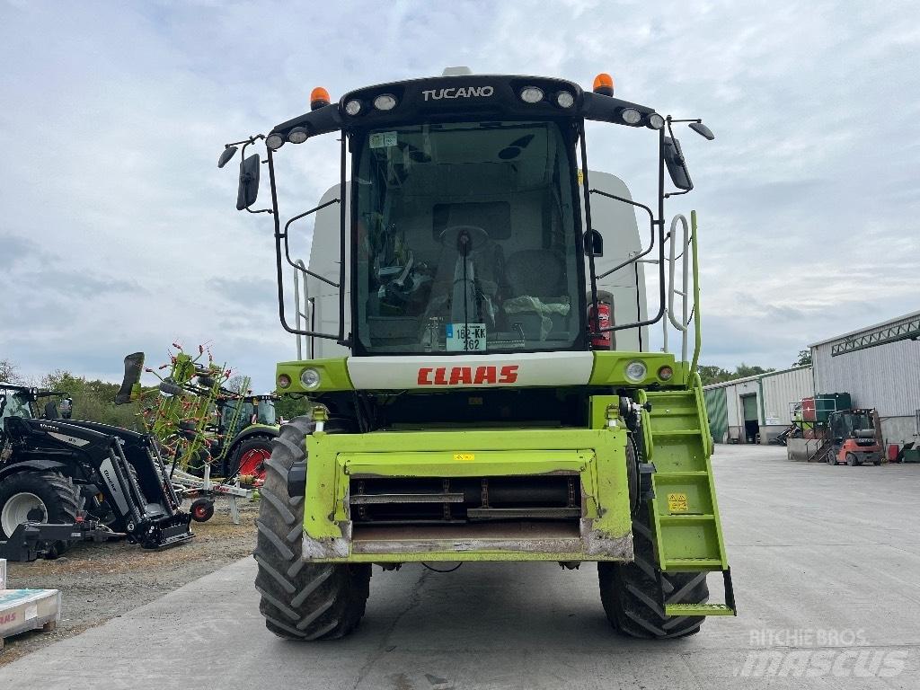 CLAAS Tucano 440 Комбайни