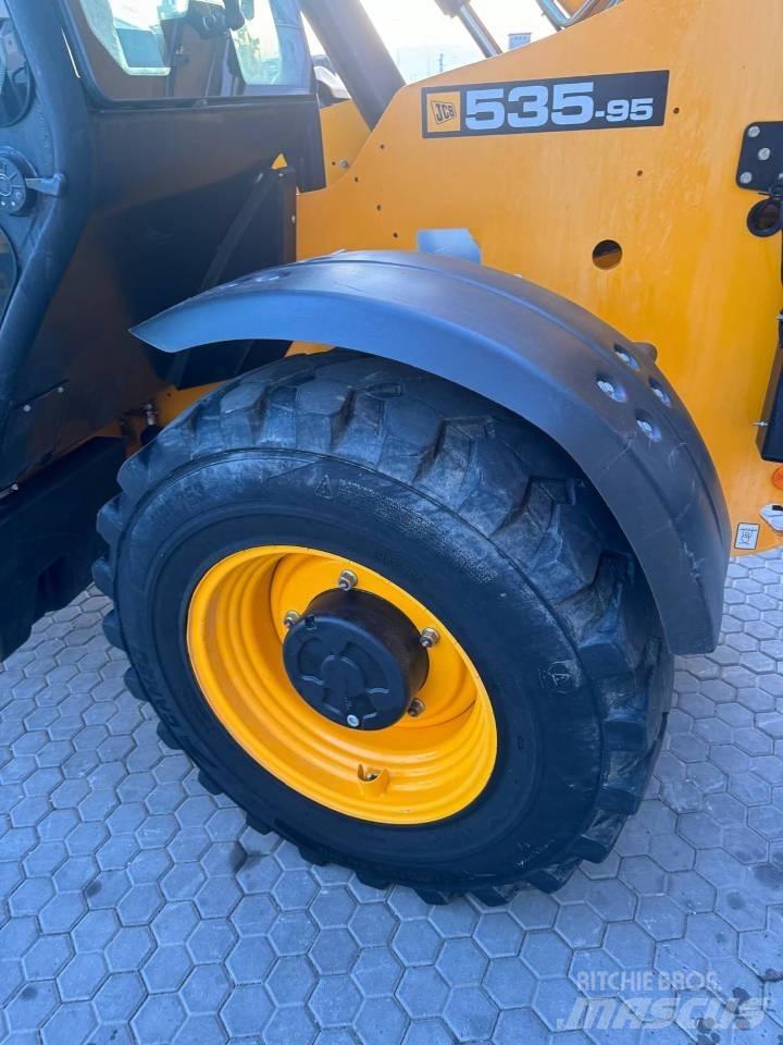 JCB 535-95 Телескопични товарачи