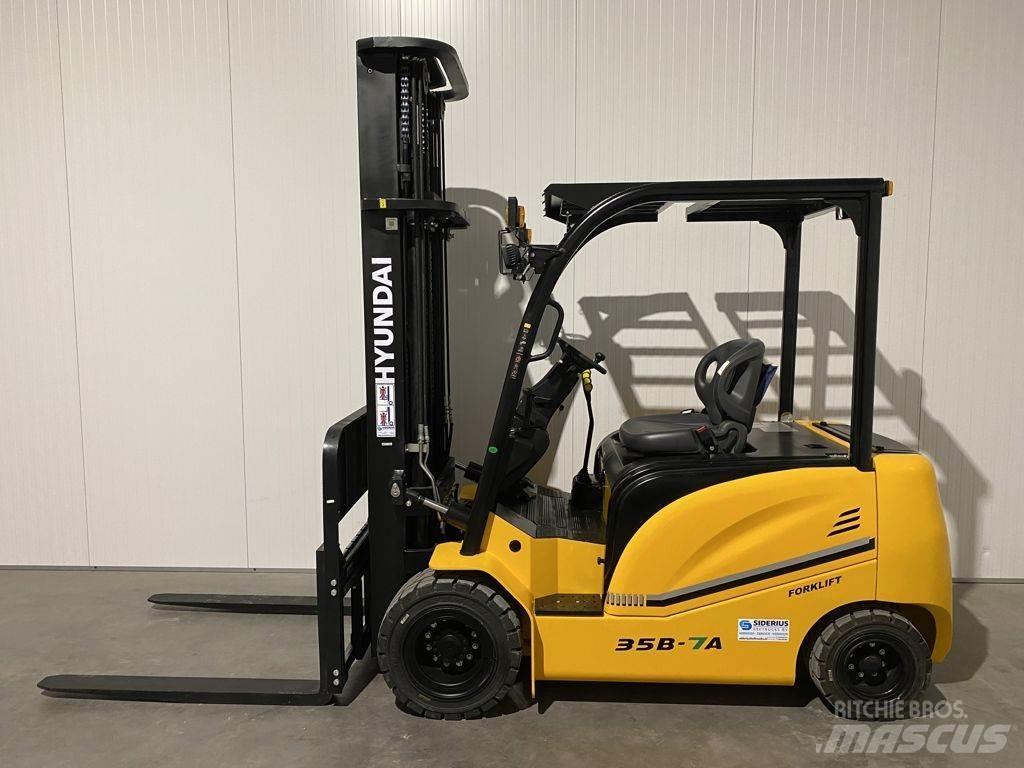 Hyundai 35B-7A Електрически вилични кари-повдигачи
