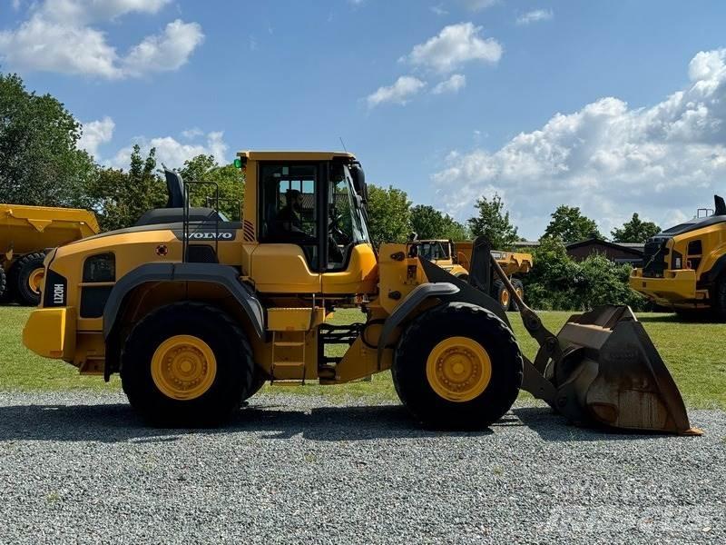 Volvo L 120 H Колесни товарачи