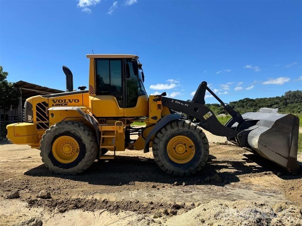Volvo L 90 F Колесни товарачи