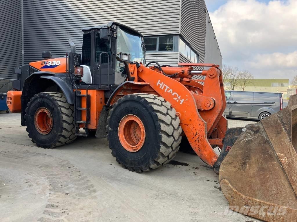 Hitachi ZW330-6 Колесни товарачи
