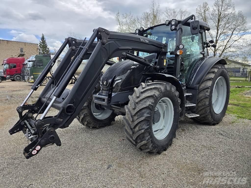 Valtra G125 A Трактори