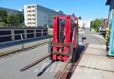 Manitou MI 30 D Дизелови камиони