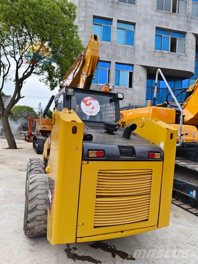 CAT 226 C Мини товарачи
