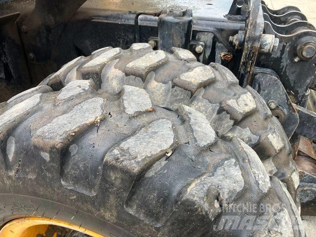 JCB JS 175 W Колесни екскаватори