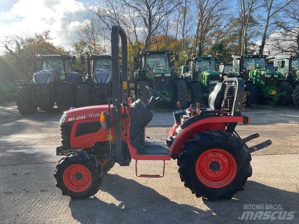 Kubota B 1241 Трактори