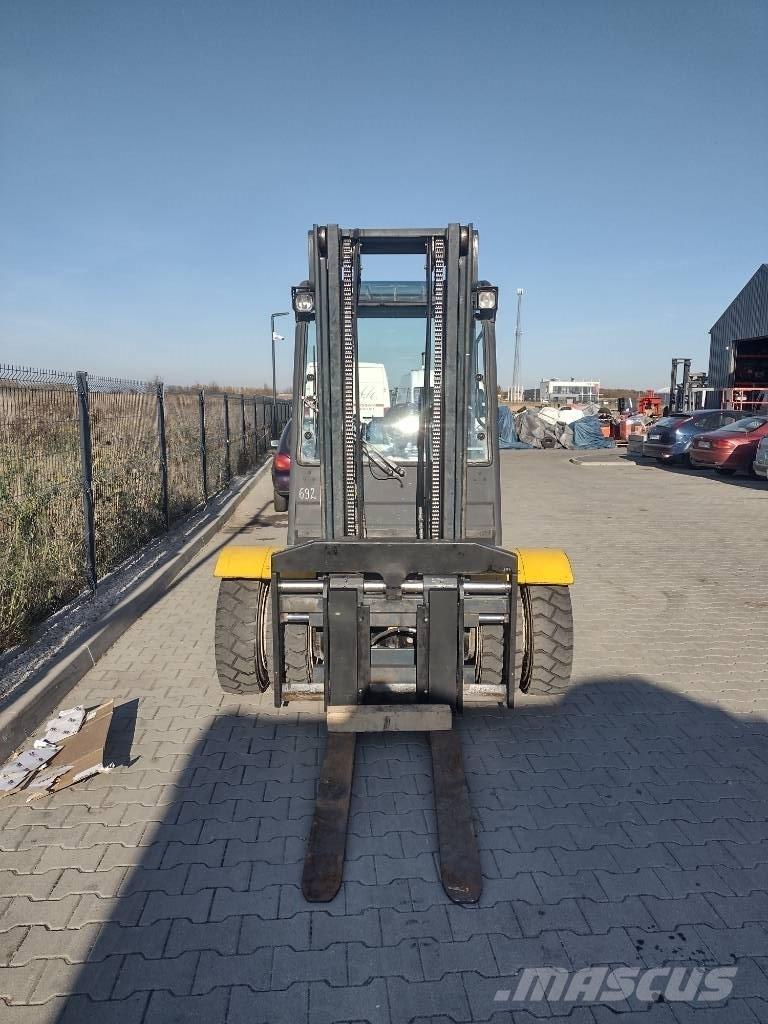 Jungheinrich TFG 430 Камиони с АГУ