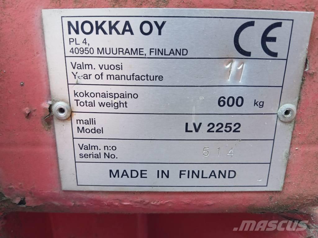 Esko 2252 Снегохвъргачки
