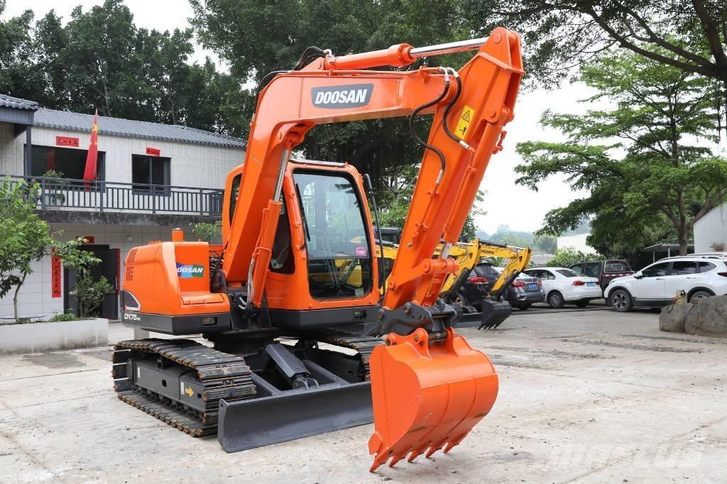 Doosan DX 75-9 C Мини екскаватори < 7 т