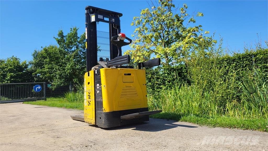 Yale MS15X 2017 Самоходни товарачи