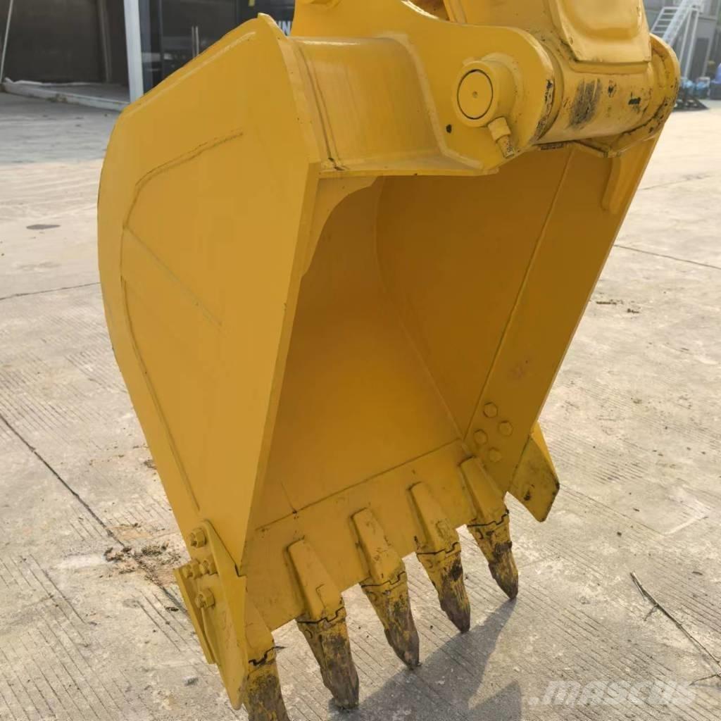 Komatsu PC 130-7 Верижен екскаватор
