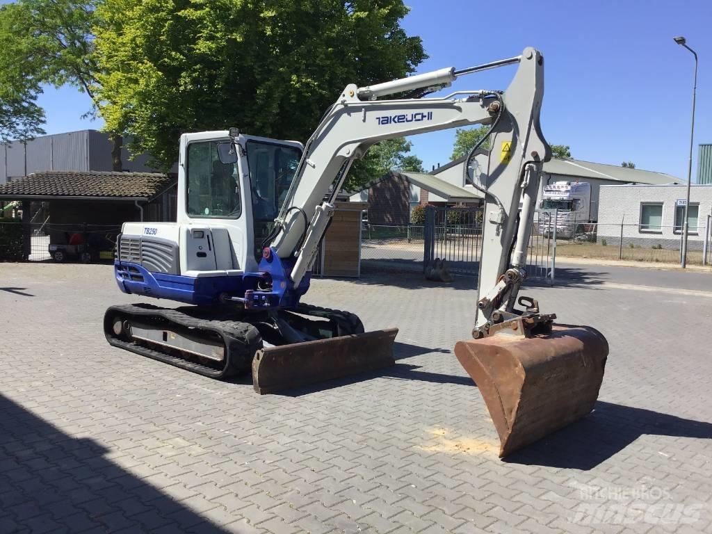 Takeuchi TB 250 Мини екскаватори < 7 т